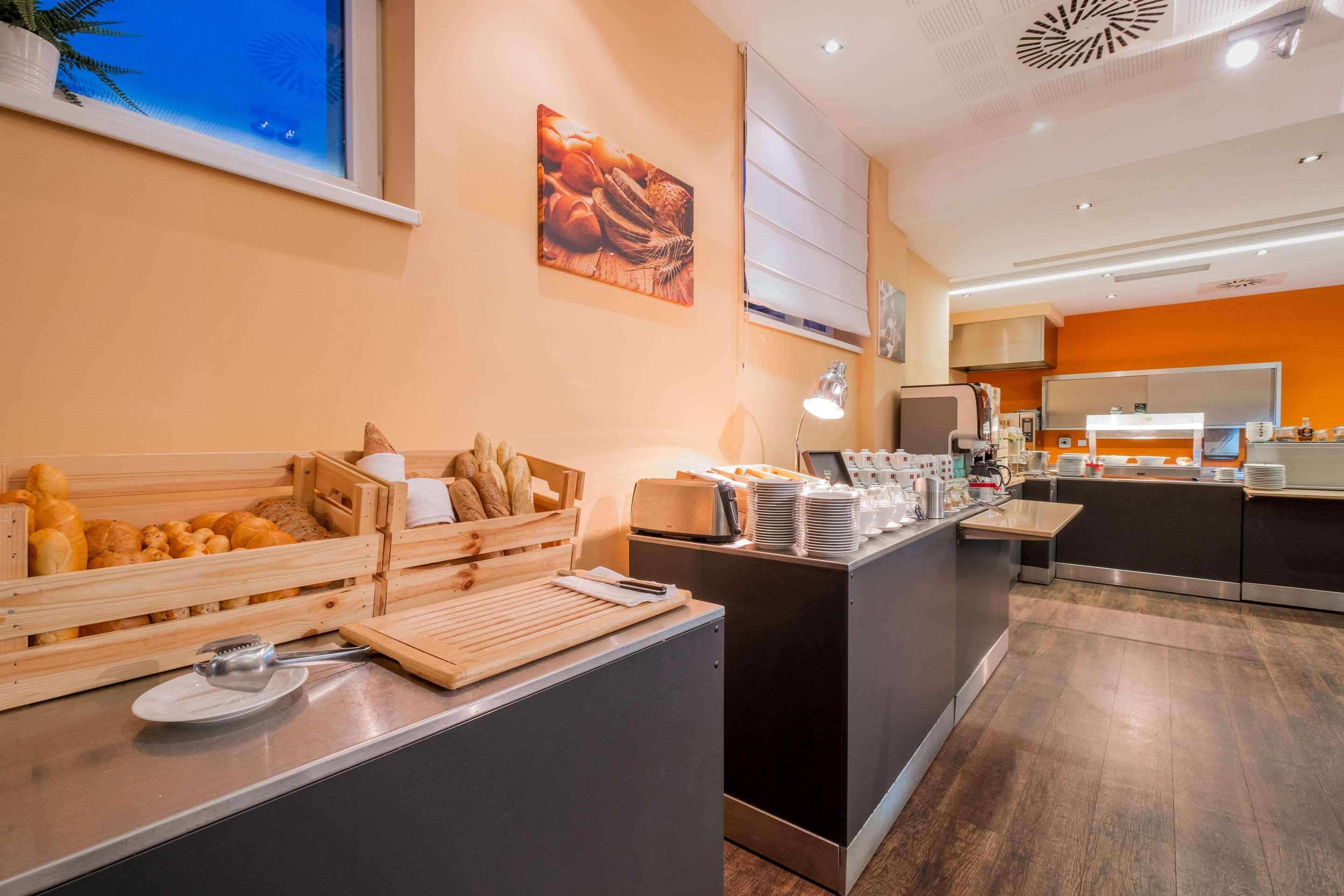 Clarion Congress Hotel 4*